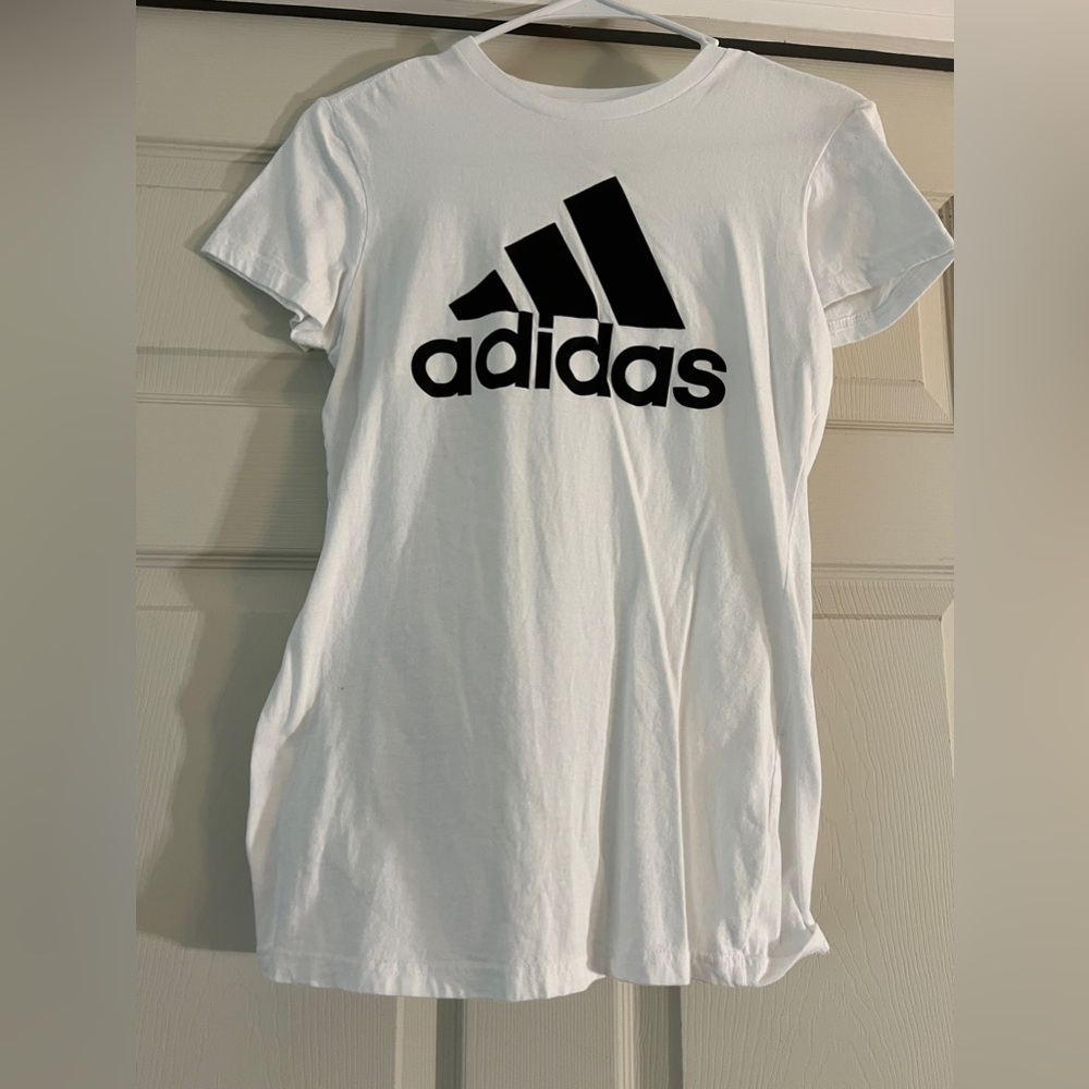 Like new Adidas plain white t shirt